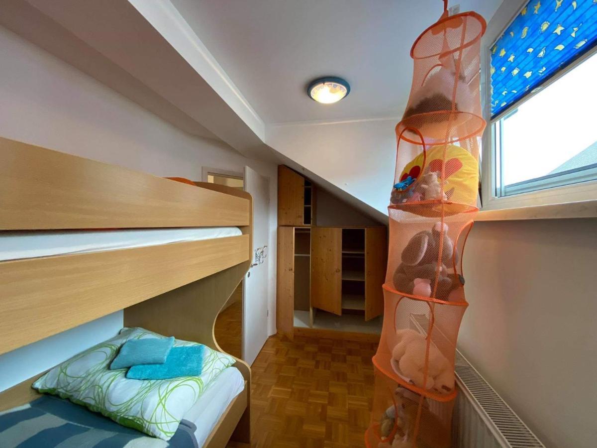 Apartment Kranj - Huge Terrace, Free P, Wi - Fi, Ac Екстер'єр фото
